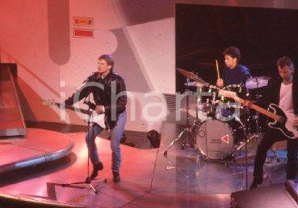 35mm vintage slide* 1995ca MUSICA Bryan ADAMS durante un'esibizione (23)