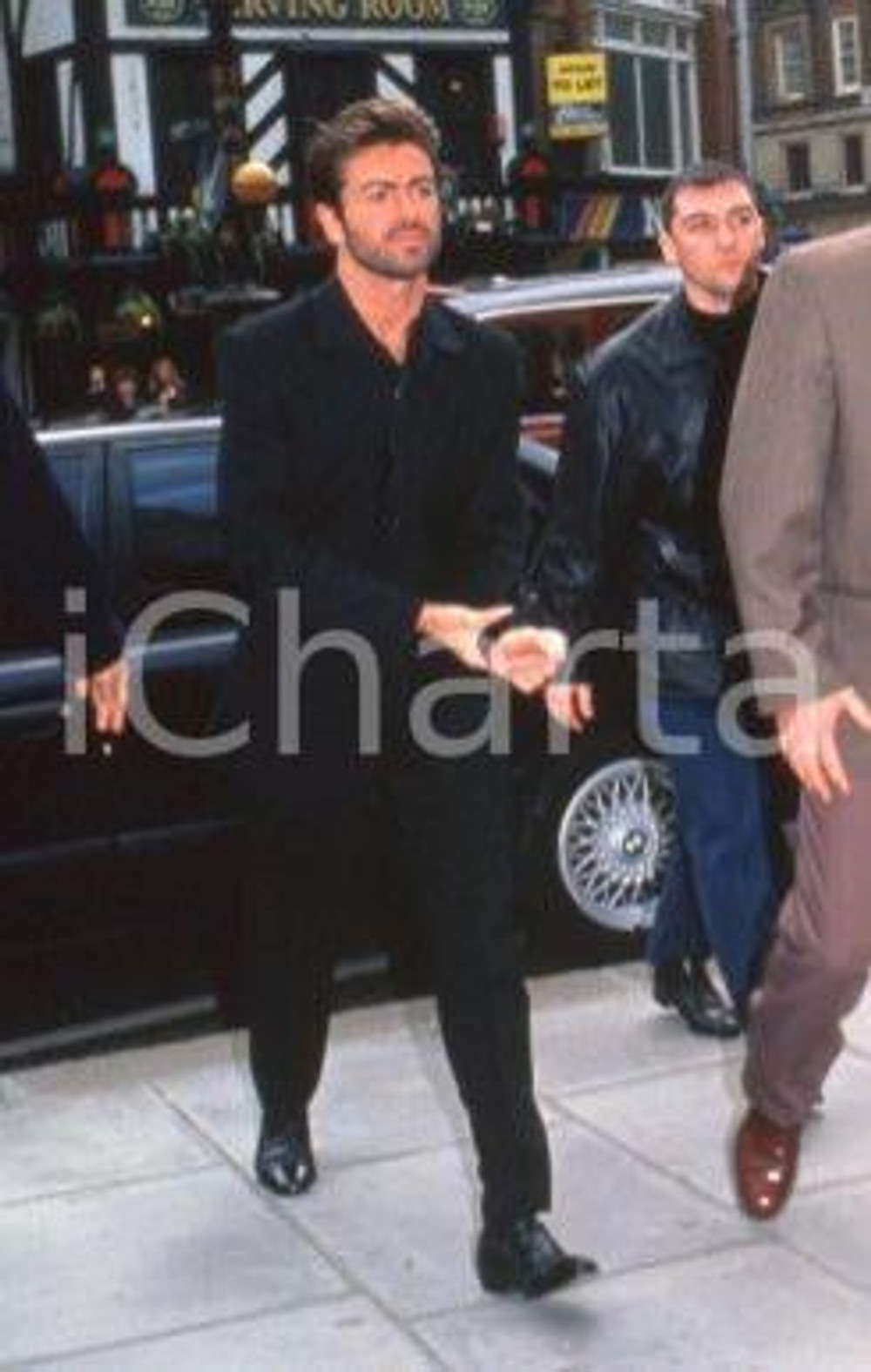 35mm vintage slide* 1990ca MUSICA George MICHAEL paparazzato (1)