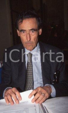35mm vintage slide* 1990ca ECONOMIA MILANO Carlos Salat FERRER ritratto (12)