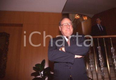 35mm vintage slide* 1990ca Gerard DE LA MARTINIERE manager AXA conferenza (5)