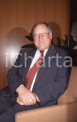35mm vintage slide* 1990ca Gerard DE LA MARTINIERE manager AXA conferenza (13)