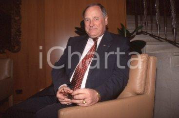 35mm vintage slide* 1990ca Gerard DE LA MARTINIERE manager AXA conferenza (14)