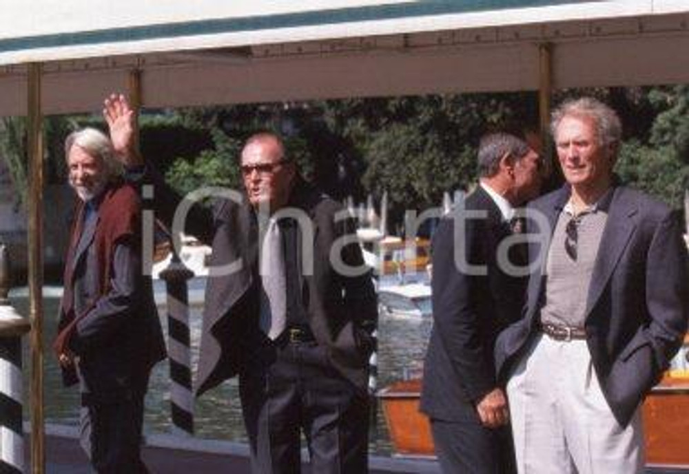 35mm vintage slide* 2000 VENEZIA CINEMA - GARNER EASTWOOD JONES SUTHERLAND (2)