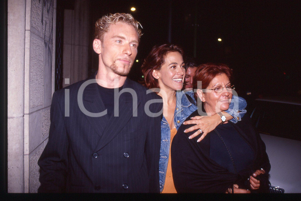 35mm vintage slide* 2000 COSTUME - Michele CARFORA e Barbara D'URSO (5)