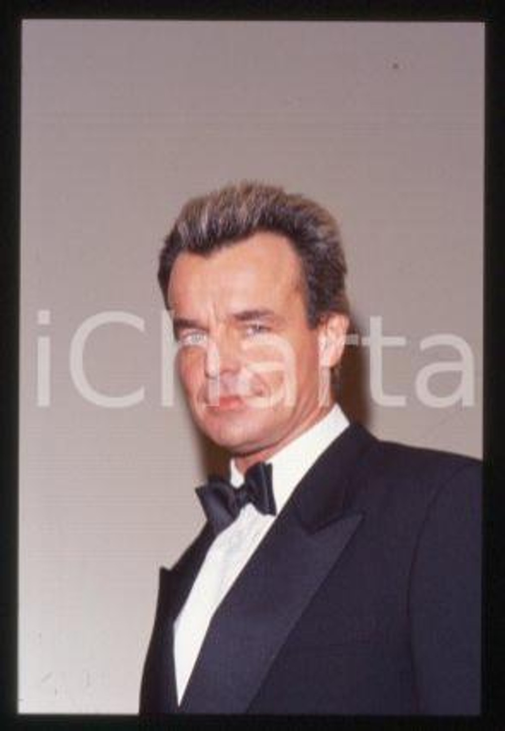 35mm vintage slide* 1991 MILANO Portrait of an American actor Ray WISE (65)
