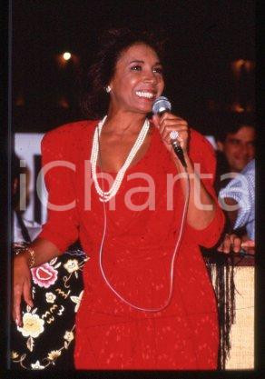 35mm vintage slide* 1987 ca MUSIC Portrait of Welsh singer Shirley BASSEY (7)