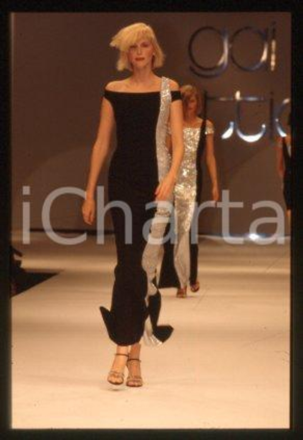 35mm vintage slide* 1995 ca FASHION Show GAI MATTIOLO Model Nadia AVERMANN (6)
