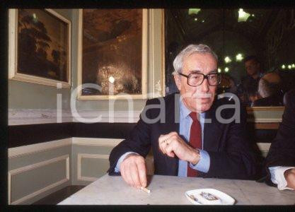 Fotografia d epoca originale 35mm vintage slide 1985 ca LITERATURE Portuguese writer José Cardoso PIRES 1 1