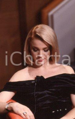 35mm vintage slide* 1989 RAI mai dire mai - Raffaella BARACCHI (7)