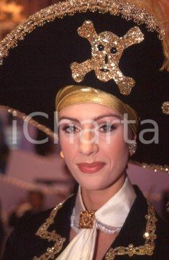 35mm vintage slide* 1995ca RAI Corinne BONUGLIA sul set (18)