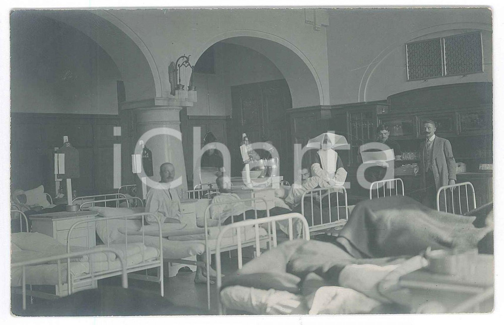 1917 WW1 TRIESTE - K.U.K. Garnisonsspital n° 9 - Camerata con feriti *Foto