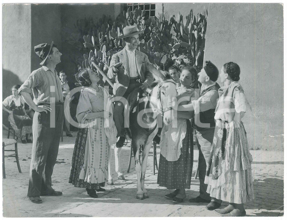 1937 CINEMA Film "Gatta ci cova" - Angelo MUSCO in scena - Fotografia 24x18 cm