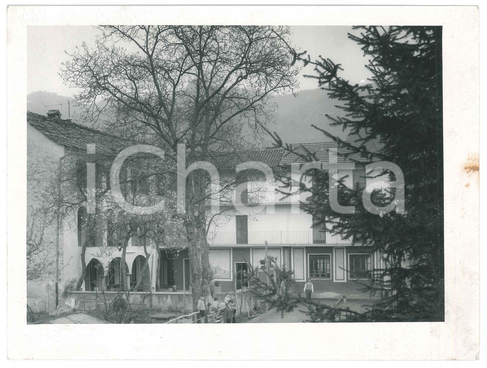 1970 ca CAMASCO (VC) Edificio rurale - Foto ANIMATA 24x18 cm