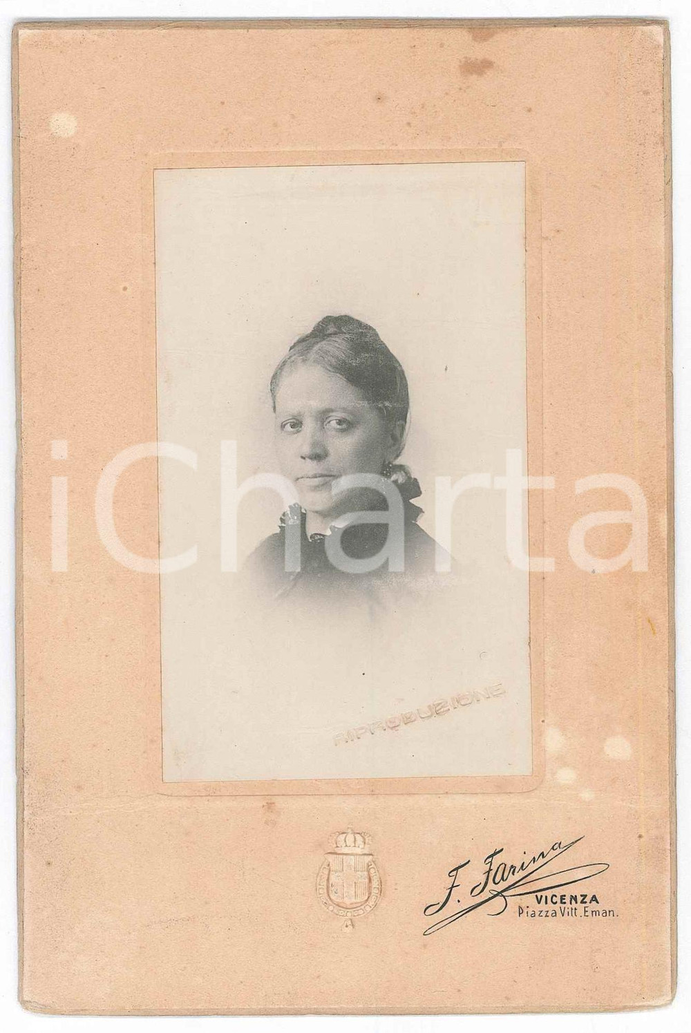 1900 ca VICENZA Ritratto di donna - Busto *Fotografia F. FARINA 11x16 cm