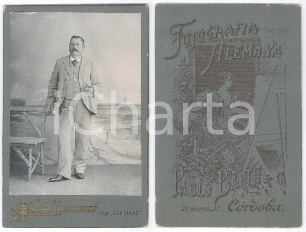 1910 ca CORDOBA (ARGENTINA) Ritratto maschile con sfondo marittimo *Foto