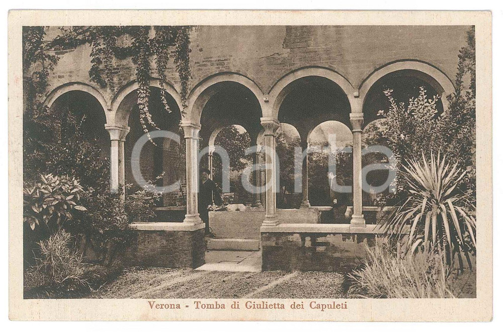 1933 VERONA Tomba di Giulietta dei Capuleti *Cartolina ANIMATA FP VG Cartolina postale d'epoca, viaggiata. Correttore apposto al verso per nascondere il nome del destinatario.  GOOD/buono  Formato: 14x9 cm originale e autentica 1