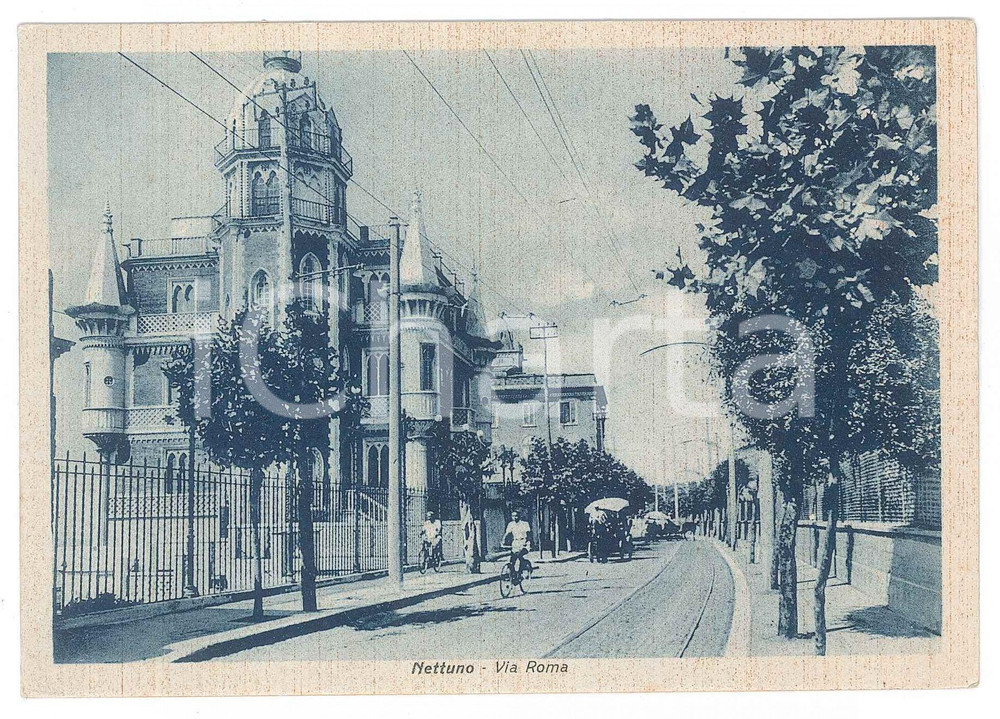 1940 NETTUNO (RM) Biciclette e carrozze in Via Roma - Cartolina ANIMATA FG VG