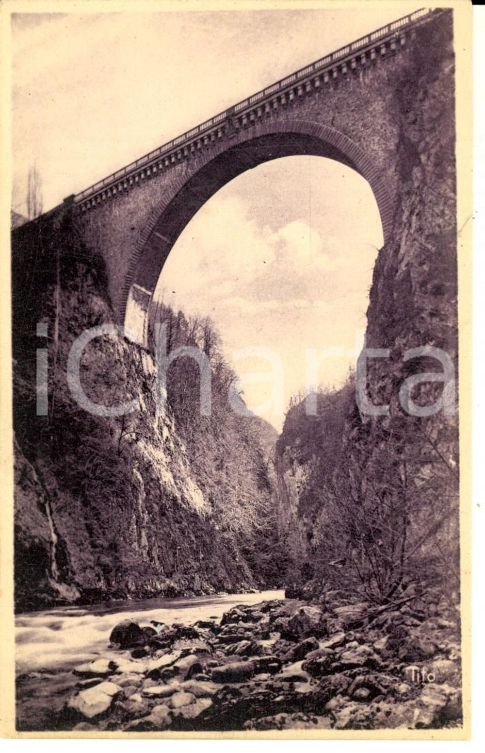 Cartolina originale da collezione 1915 ca SAINTSAUVEUR FRANCE Le PONT NAPOLEON Carte postale FP NV 1