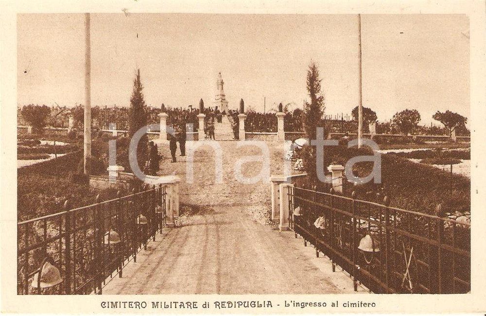 Cartolina originale da collezione 1925 ca Sacrario REDIPUGLIA GO L ingresso al cimitero Cartolina FP NV 1