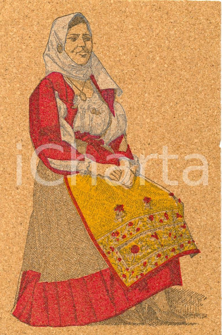 Cartolina originale da collezione 1980 ca SASSARI Costumi sardi  donna con grembiule e velo Cartolina in SUGHERO 1
