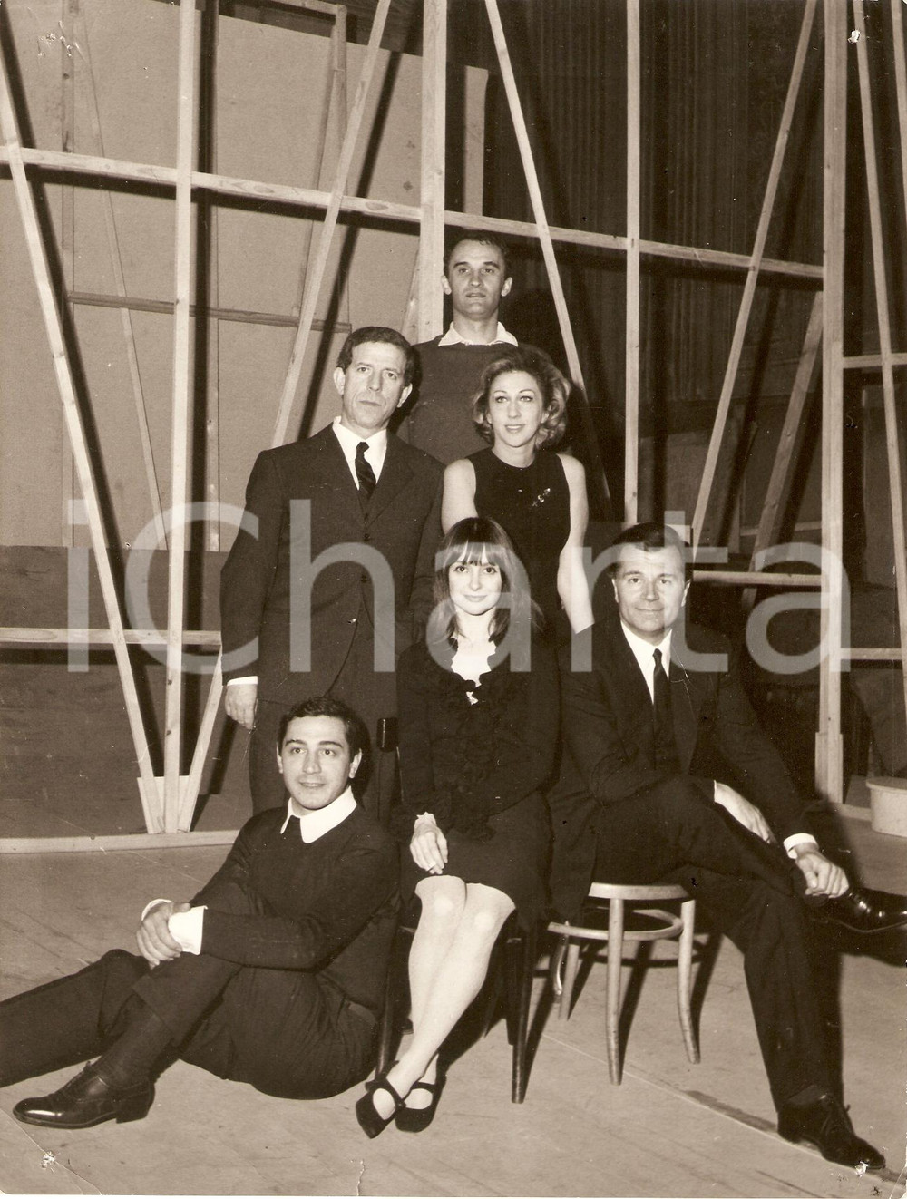 Fotografia d epoca originale 1966 TEATRO Vestire gli ignudi Adriana ASTI Renzo MONTAGNANI Gabriele FERZETTI 1