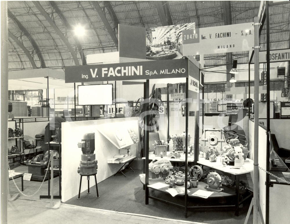 Fotografia d epoca originale 1960 MILANO Fiera Campionaria  Stand espositivo Ditta Ing. V. FACHINI FOTO 1