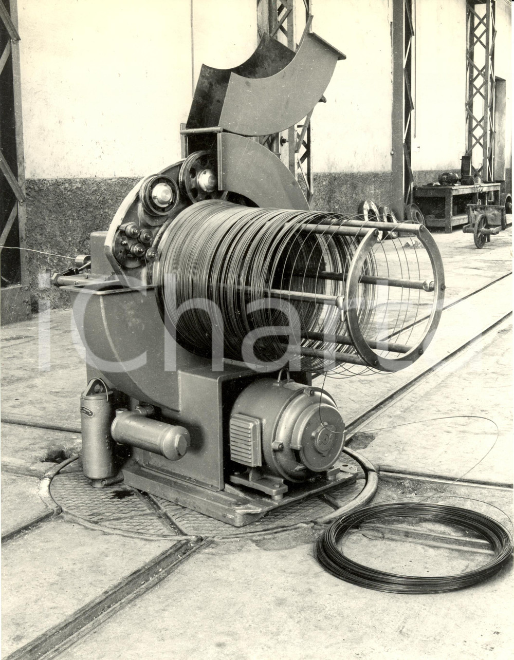 Fotografia d epoca originale 1963 MILANO Ditta Ing. V. FACHINI  Matassatore continuo filo d acciaio FOTO 1