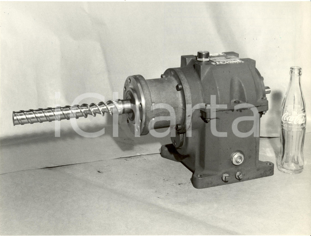 Fotografia d epoca originale 1969 RHO  MILANO Ditta Ing. V. FACHINI Trafila per gomma COCACOLA FOTOGRAFIA 1
