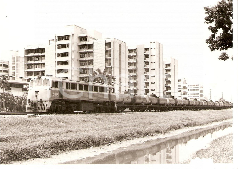 Fotografia d epoca originale 1975 ca THAILANDIA State Railways SRT Locomotiva 4018 Fotografia 1