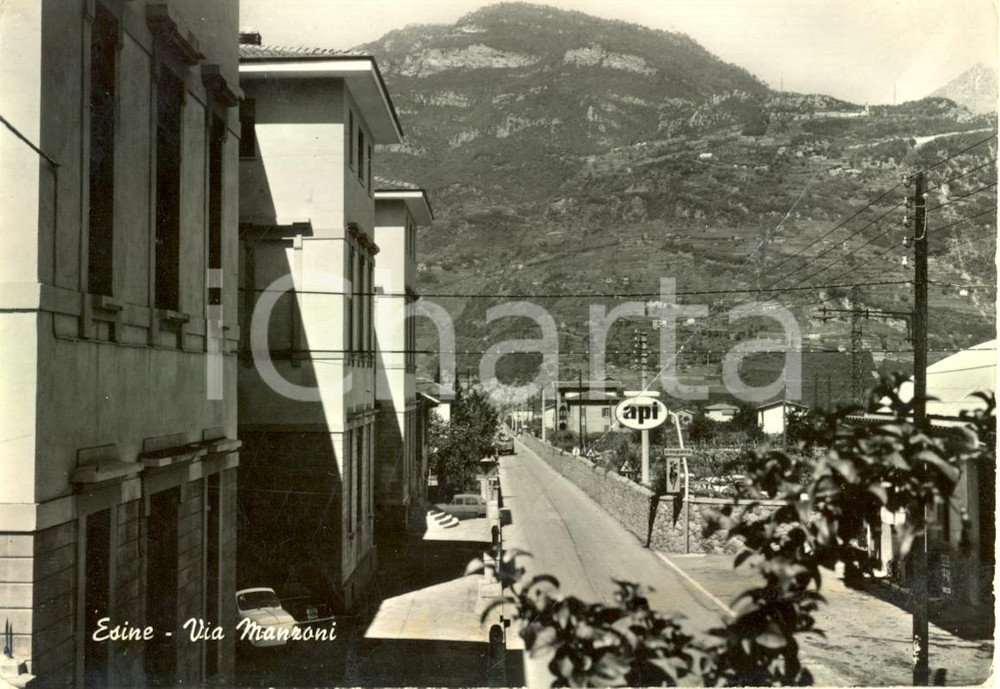 Cartolina originale da collezione 1955 ca ESINE BS Veduta via Manzoni  API  FIAT 500 Cartolina DANNEGGIATA 1