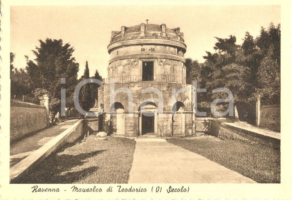 Cartolina originale da collezione 1940 ca RAVENNA Veduta del MAUSOLEO DI TEODORICO VI sec Cartolina postale FG NV 1