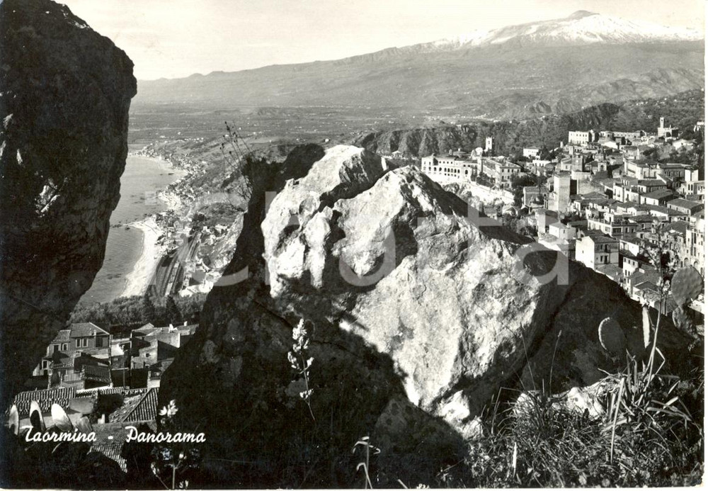 Cartolina originale da collezione 1951 TAORMINA ME Panorama generale dall alto Cartolina postale FG VG 1
