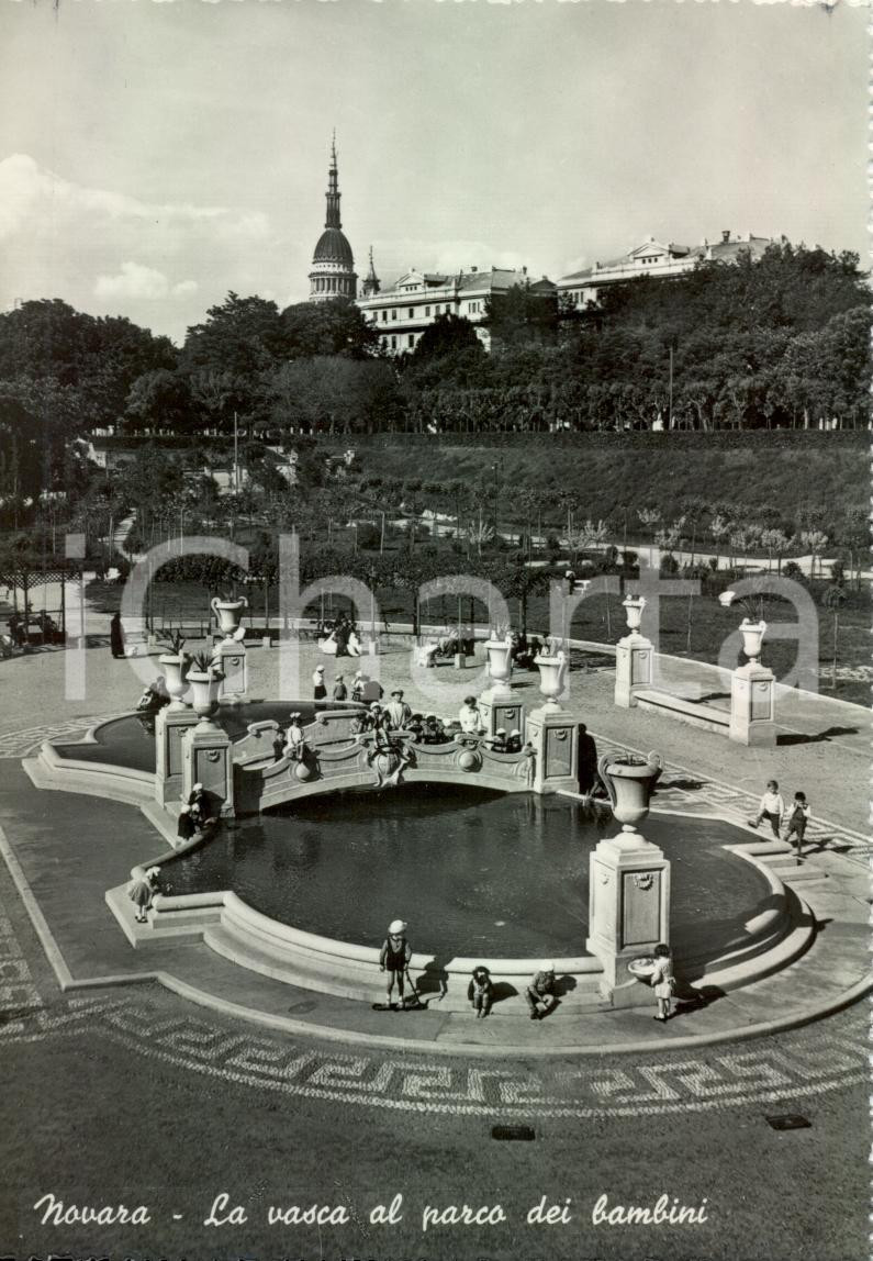 Cartolina originale da collezione 1950 ca NOVARA La vasca al parco dei bambini Cartolina animata FG NV 1