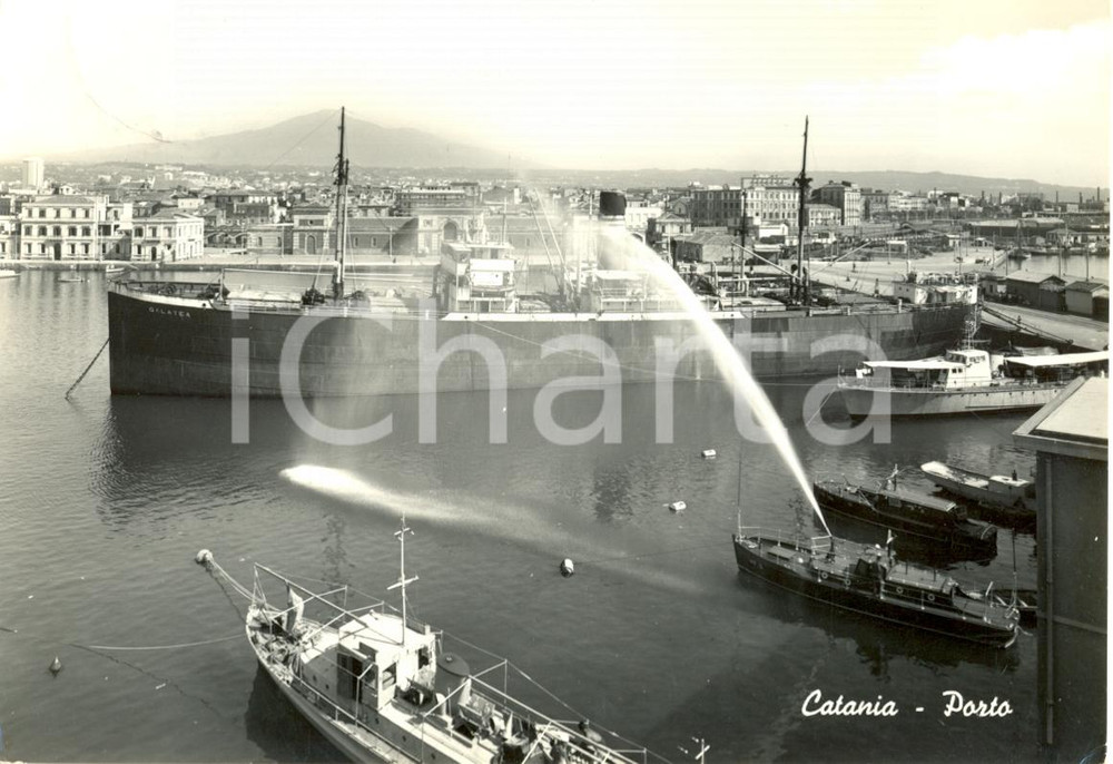 Cartolina originale da collezione 1961 CATANIA Veduta PORTO e cittÃ   IMBARCAZIONI Cartolina animata FG VG 1