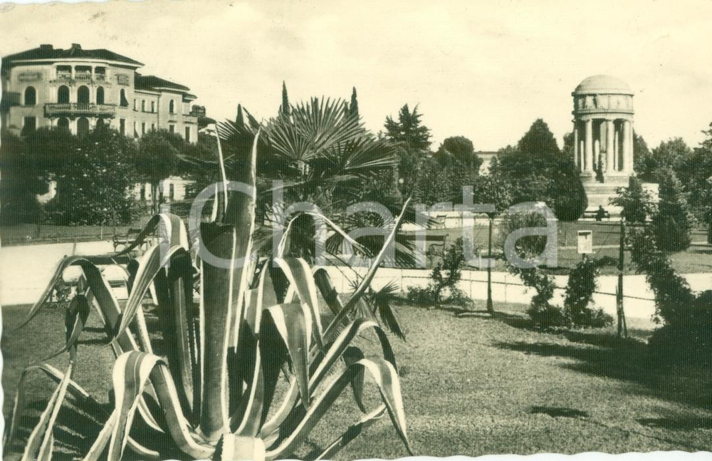 Cartolina originale da collezione 1943 GORIZIA Parco della Rimembranza e Monumento ai Caduti Cartolina FP VG 1