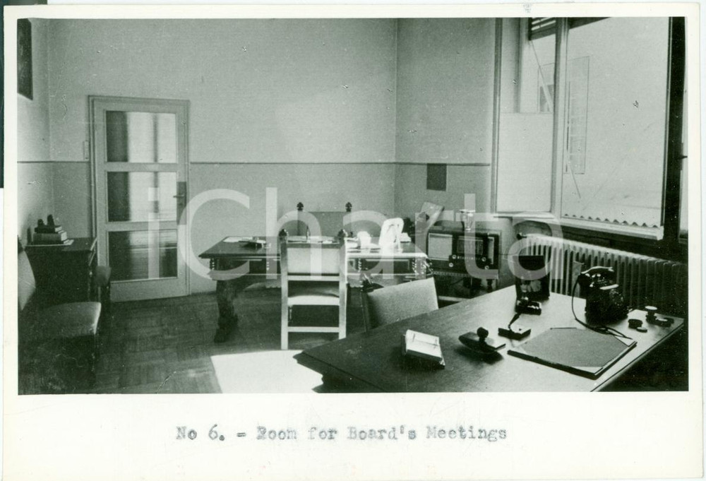 Fotografia d epoca originale 1950 MILANO Sala riunioni C.E.T. srl Costruzioni elettromeccaniche telefoniche 1