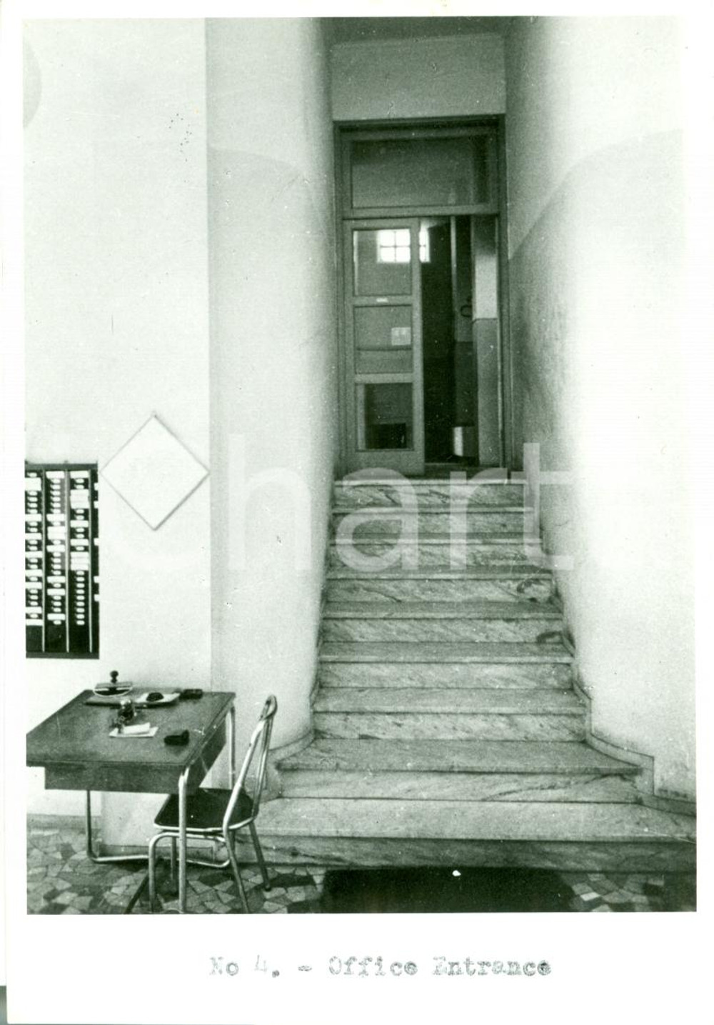 Fotografia d epoca originale 1950 ca MILANO Ingresso C.E.T. srl Costruzioni elettromeccaniche telefoniche 1