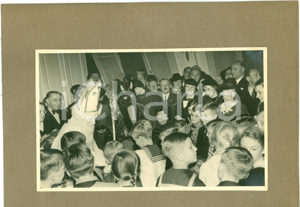 Fotografia d epoca originale 1938 WIEN Festa dei KRAMPUS della RAS  INTERUNFALL 1