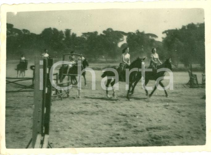 Fotografia d epoca originale 1952 LA REGINA DI SABA Leonora RUFFO si allena a cavallo Foto di set 1 1