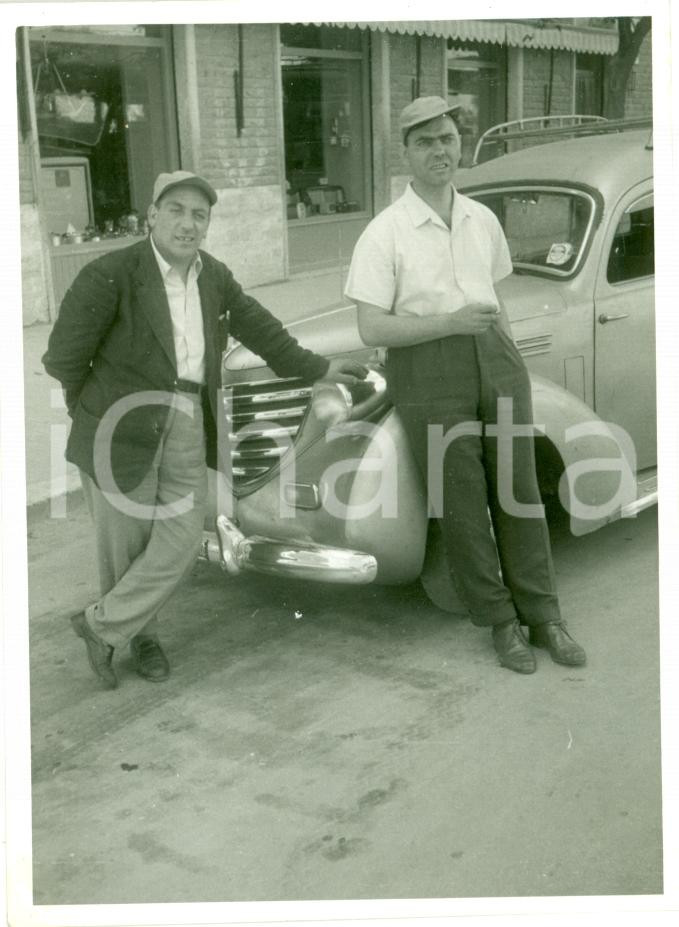 Fotografia d epoca originale 1952 LA REGINA DI SABA Fotografia staff sul set Tecnici e automobile 1