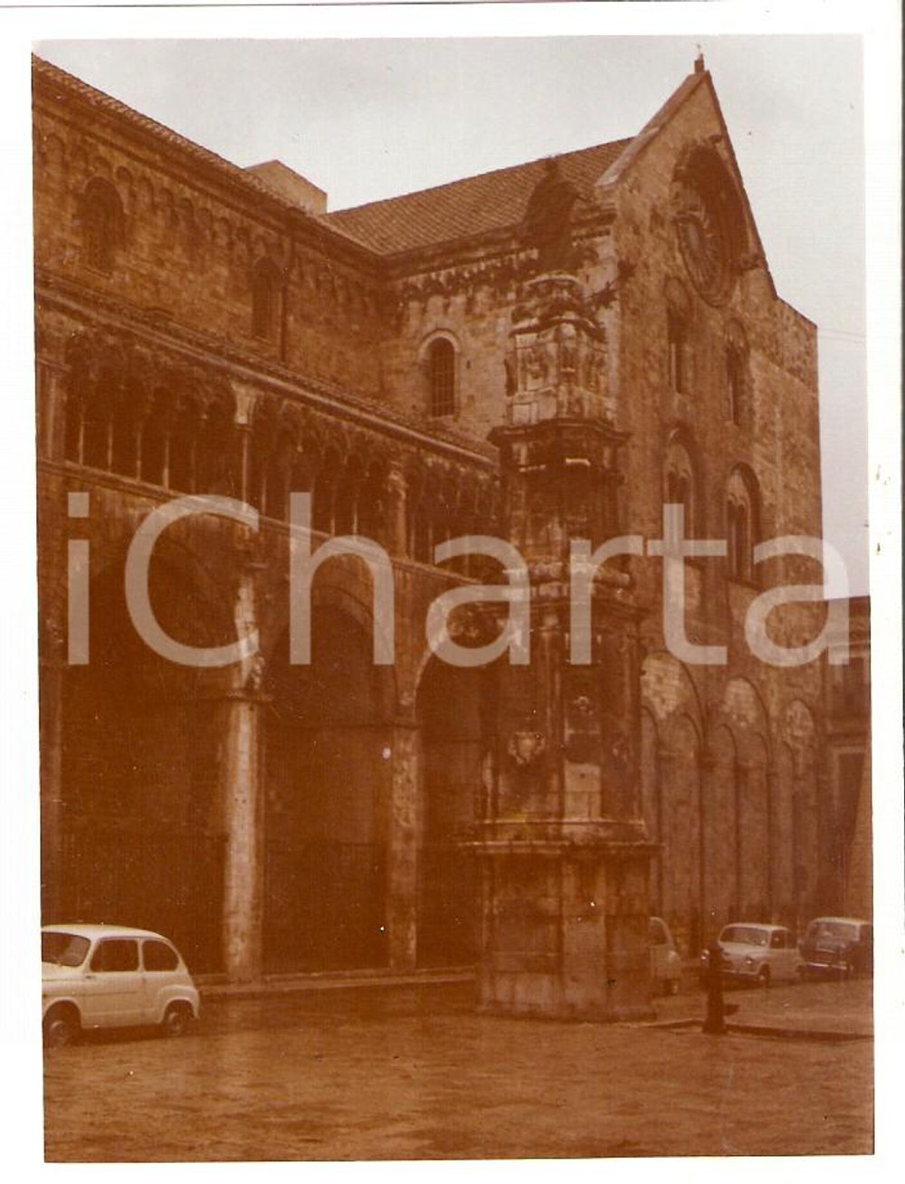 Fotografia d epoca originale 1966 BITONTO BA Cattedrale SAN VALENTINO e guglia dell Immacolata Foto 9x11cm 1