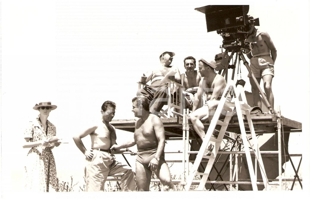 Fotografia d epoca originale 1958 LE FATICHE DI ERCOLE Mario BAVA prepara una scena Cinepresa TITANUS 12 1