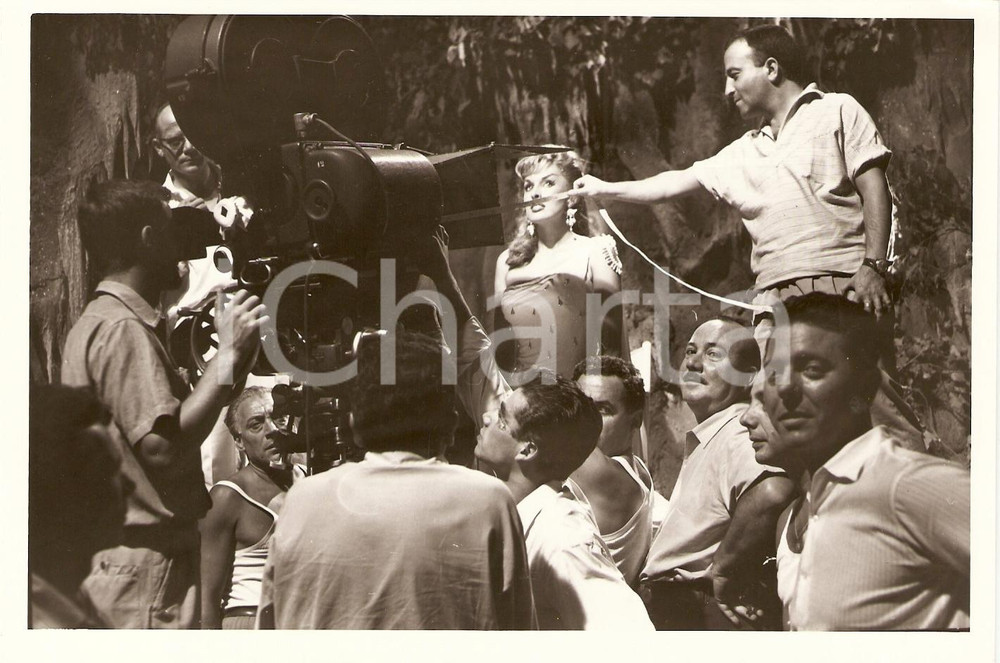 Fotografia d epoca originale 1958 LE FATICHE DI ERCOLE Sylva KOSCINA si prepara a una scena Foto di set 1