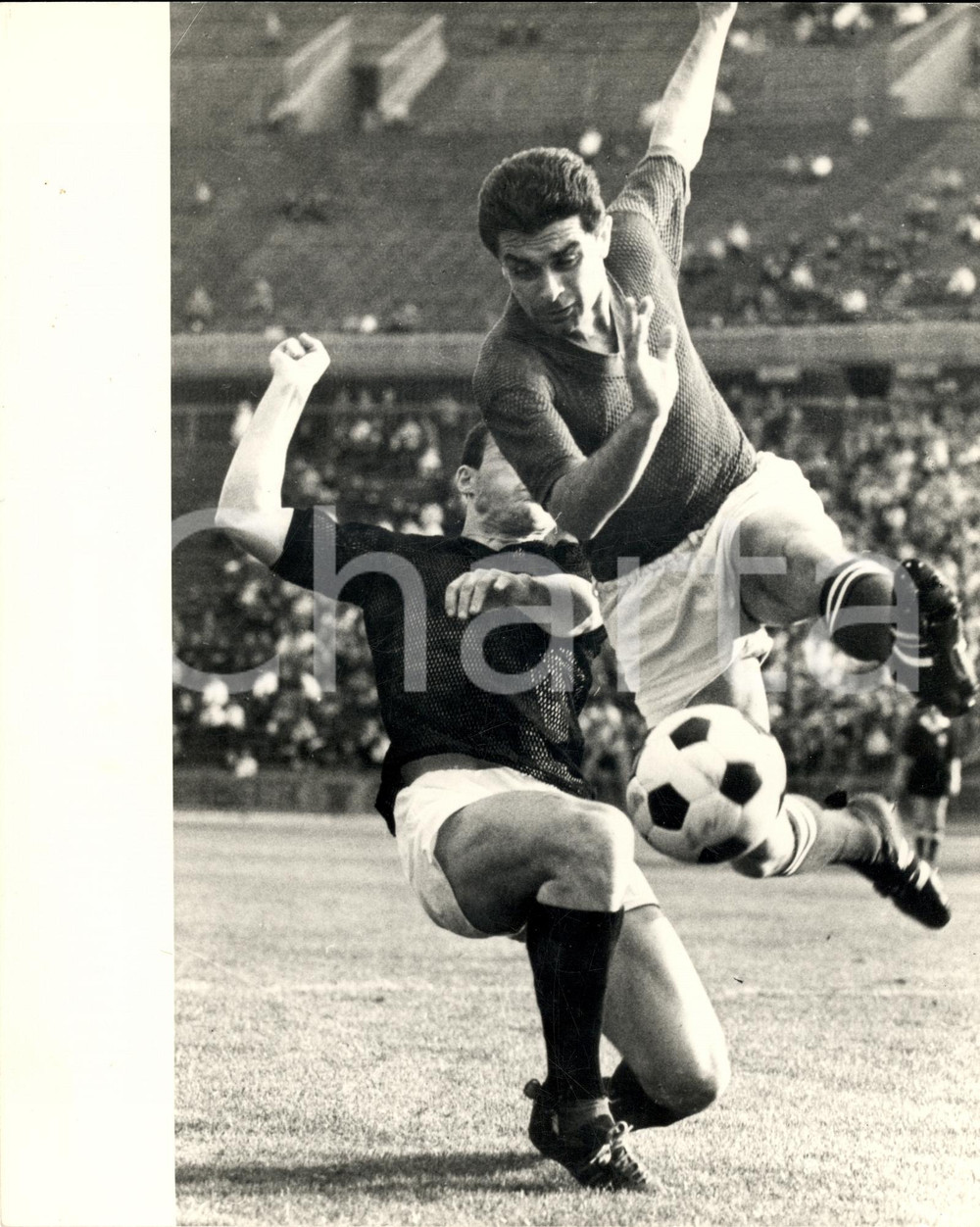 Fotografia d epoca originale 1980 ca WHO PHOTO Soccer players great stress on meniscus GENERAL SPORTS 1