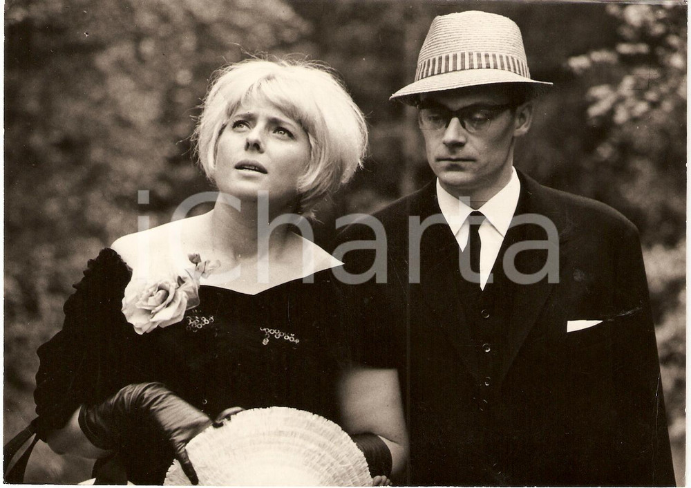 Fotografia d epoca originale 1966 CECOSLOVACCHIA Jan NEMEC Film O slavnosti a Hostech Foto di scena 1