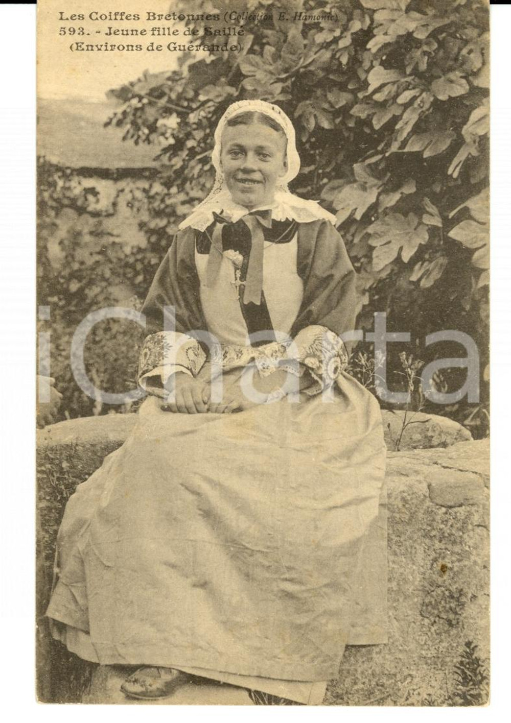 Cartolina originale da collezione 1900 GUERANDE F COSTUMES BRETONS Coiffe de jeune fille FP NV 1