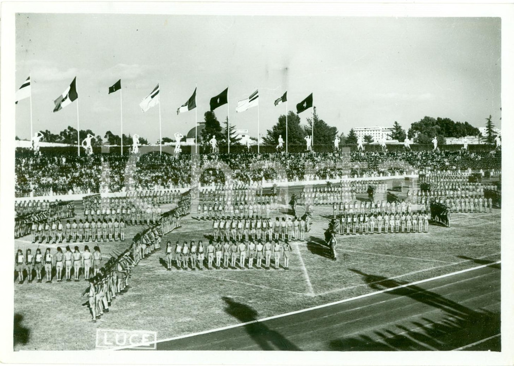 Fotografia d epoca originale 1939 ROMA Saggio degli Avanguardisti con moschetto al FORO MUSSOLINI Fotografia 1