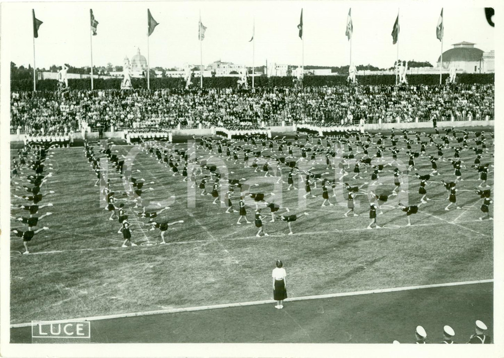 Fotografia d epoca originale 1939 ROMA Saggio ginnastica artistica GIL femminile al FORO MUSSOLINI Foto 1