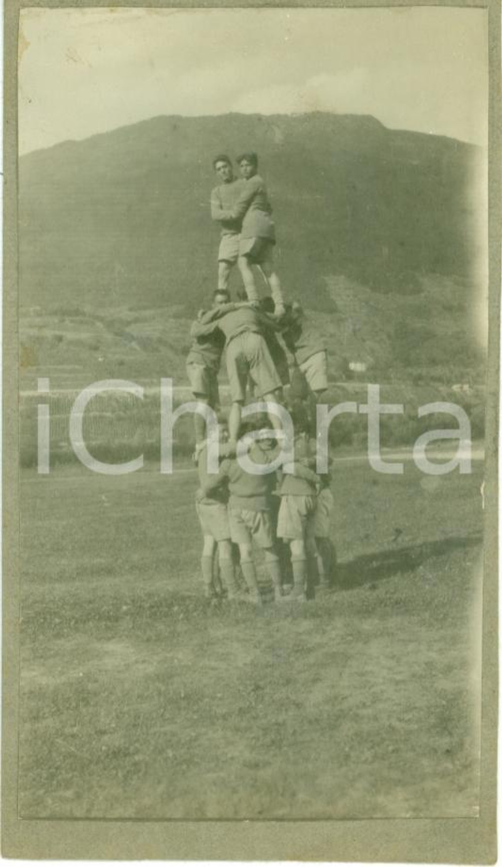 Fotografia d epoca originale 1919 LEVICO TERME TN 82Â° Reggimento Fanteria Brigata TORINO Giochi ginnici 1