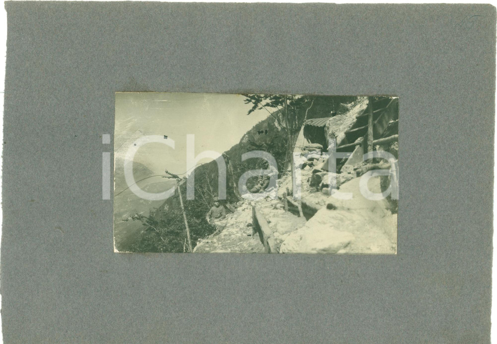 Fotografia d epoca originale 1918 LEVICO TERME TN WWI 82Â° Reggimento Fanteria baracca sul monte FOTOGRAFIA 1